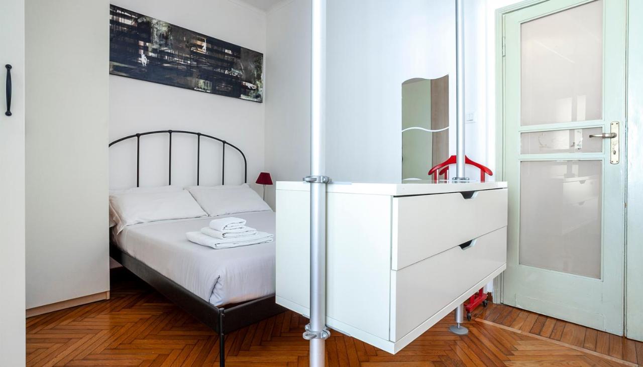 Italianway - De Cristoforis 12 * Milan